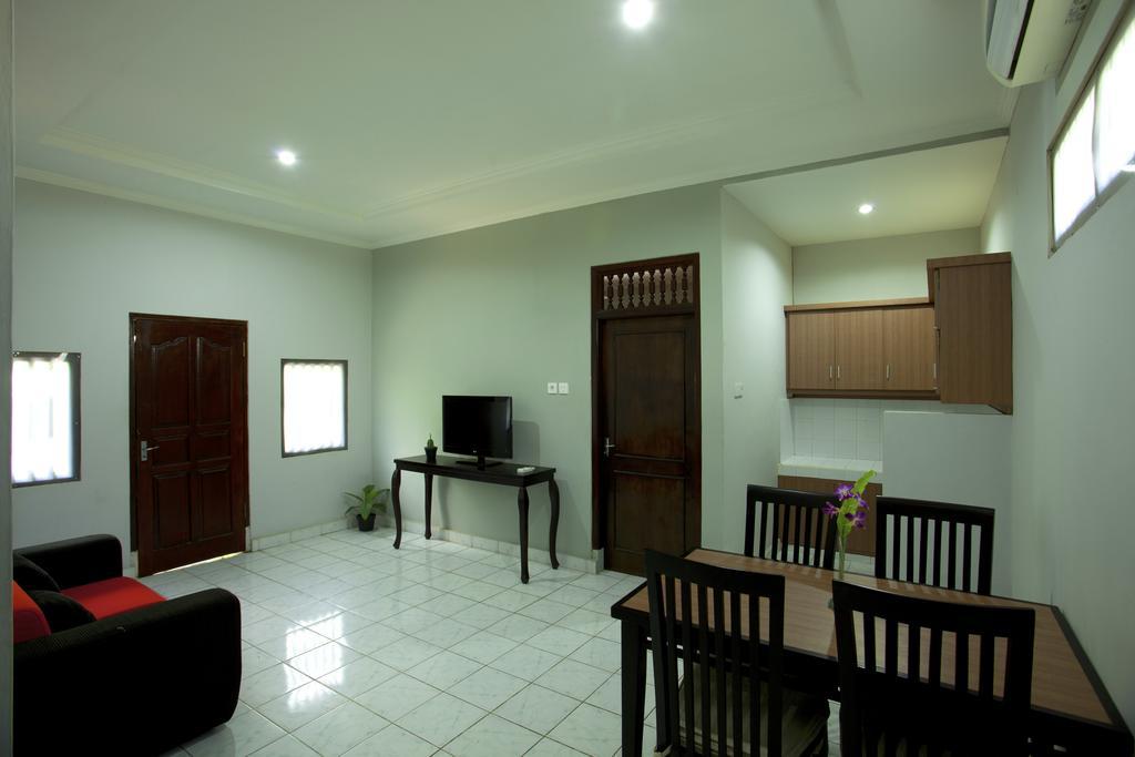 Sari Indah Cottages Kuta  Exterior photo